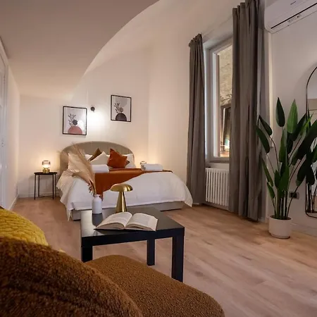 Parthenope Luxury In The Center Of شقة *