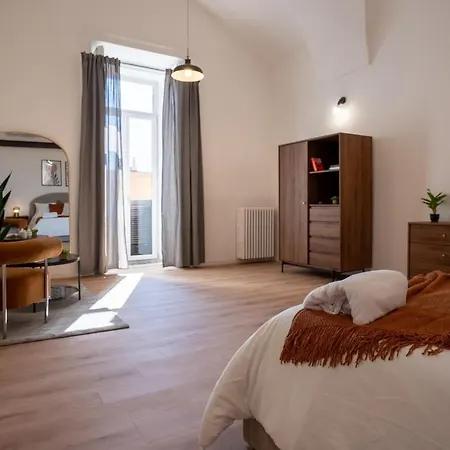 Parthenope Luxury In The Center Of